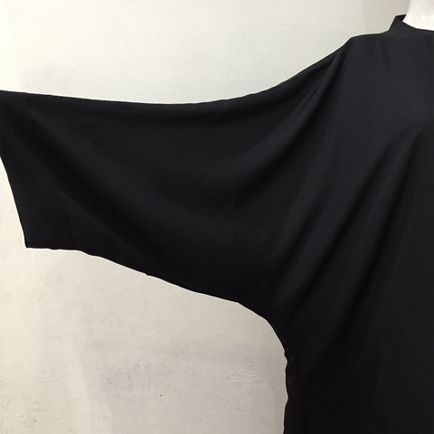Haya – Kimono-Cut Abaya with Elegant Zip